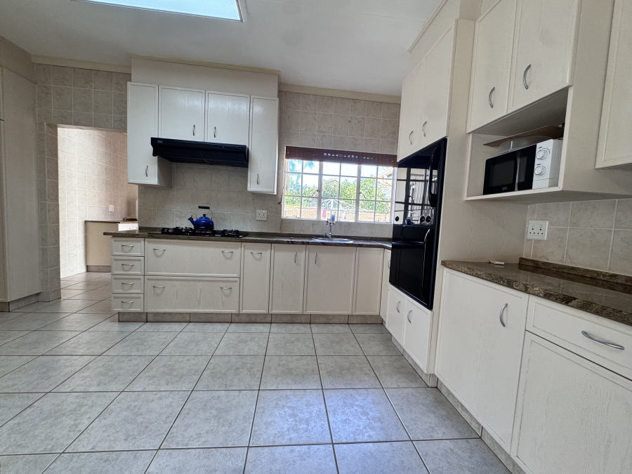 4 Bedroom Property for Sale in Wilkoppies North West